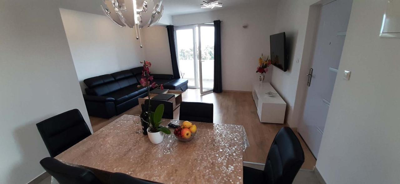 Penthaus Apartment N&M Baška Voda Buitenkant foto