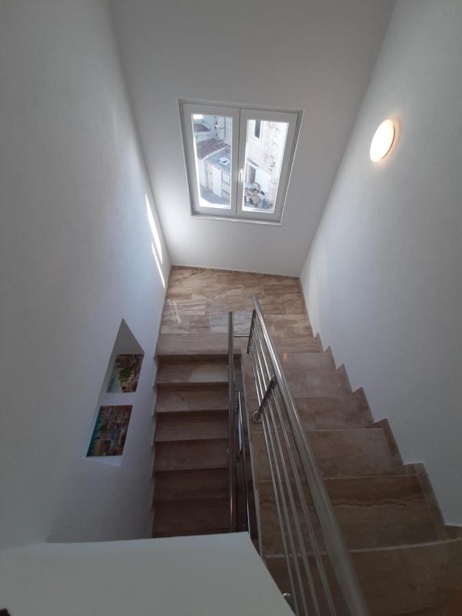 Penthaus Apartment N&M Baška Voda Buitenkant foto