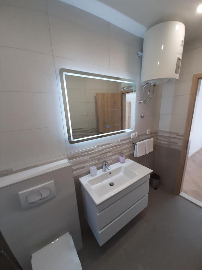 Penthaus Apartment N&M Baška Voda Buitenkant foto
