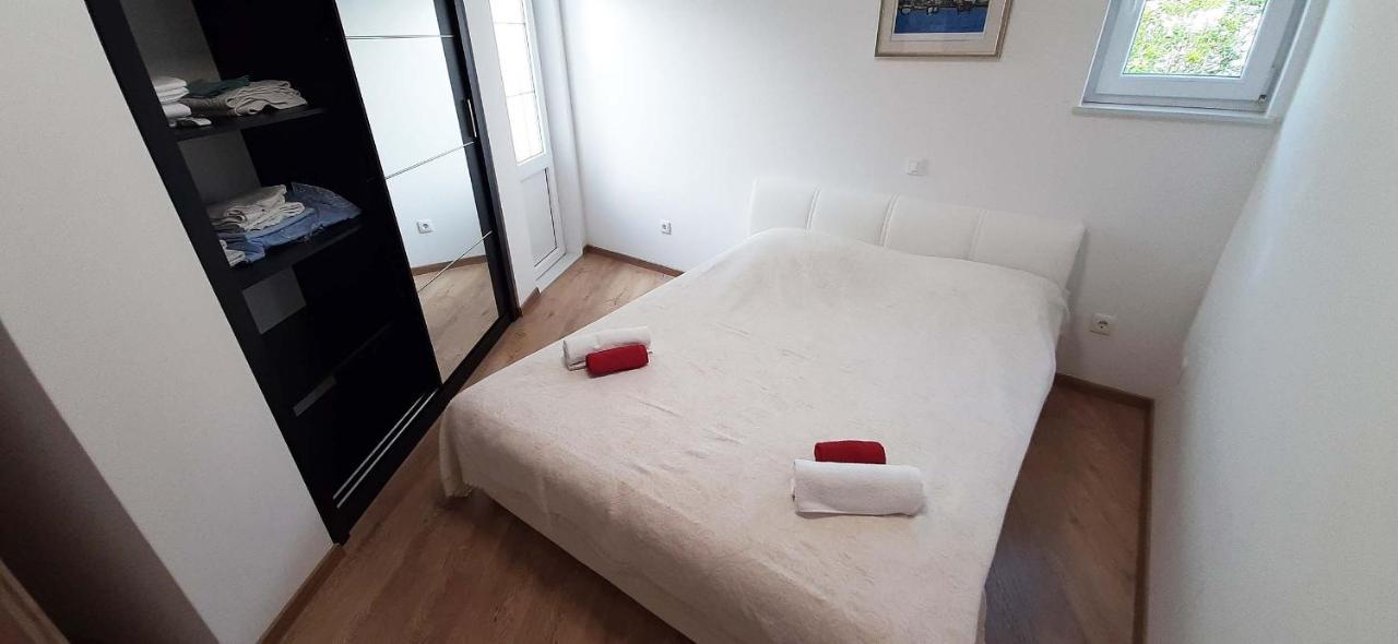 Penthaus Apartment N&M Baška Voda Buitenkant foto