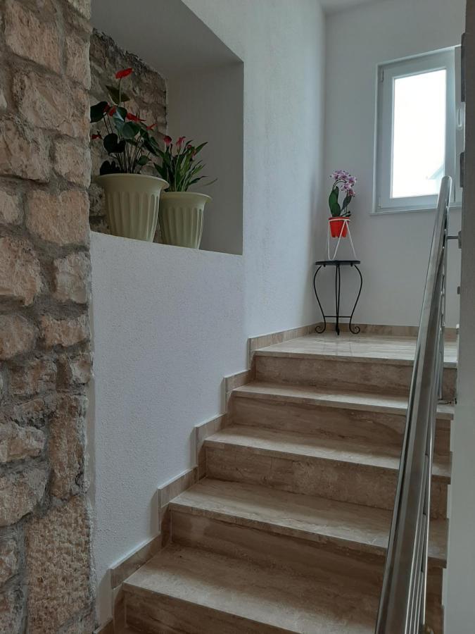 Penthaus Apartment N&M Baška Voda Buitenkant foto