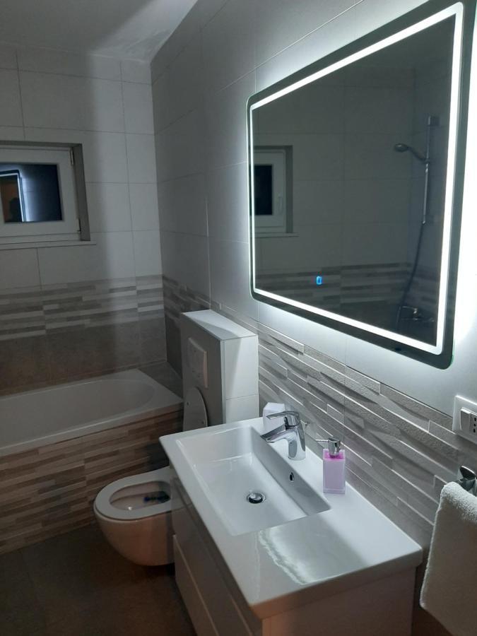 Penthaus Apartment N&M Baška Voda Buitenkant foto